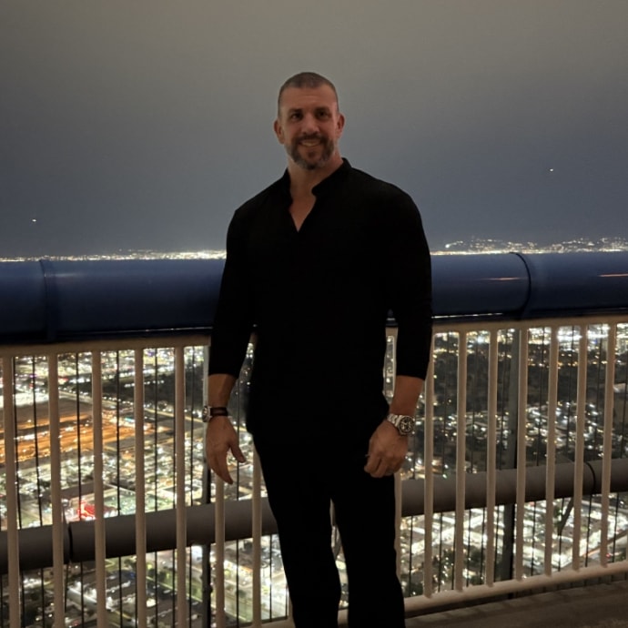 Dr. Christopher Gray